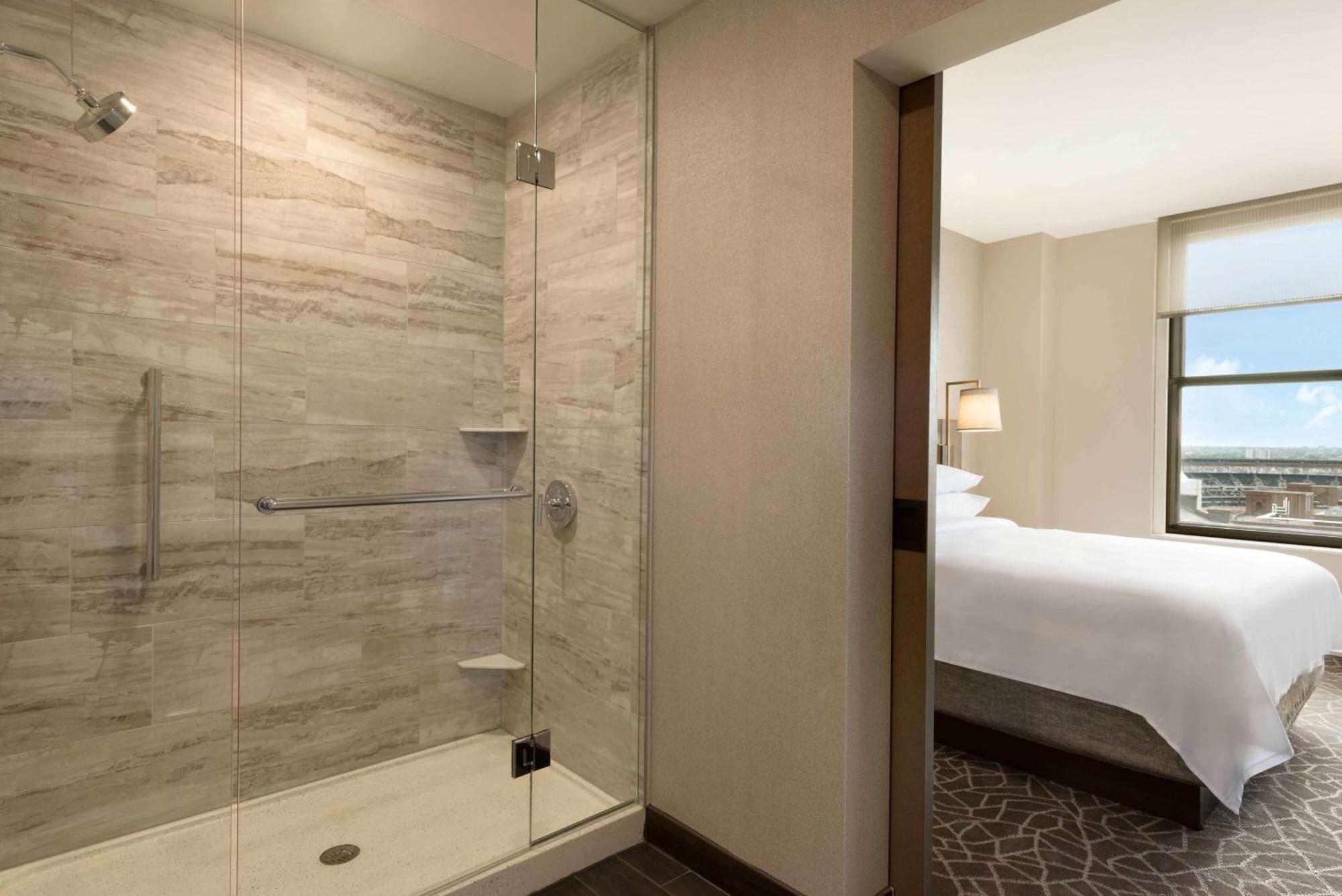 Embassy Suites By Hilton Minneapolis Downtown Hotel Ngoại thất bức ảnh