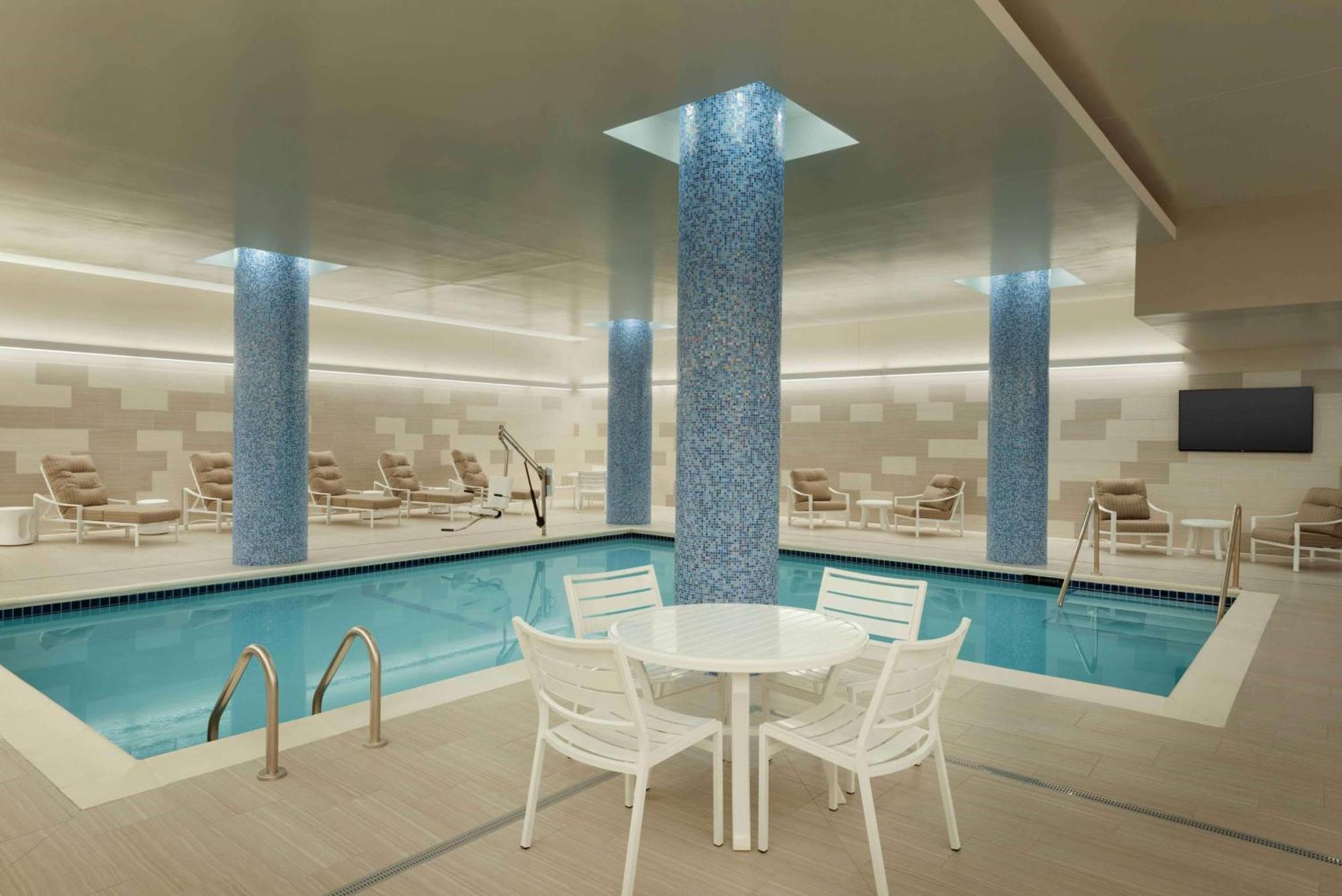 Embassy Suites By Hilton Minneapolis Downtown Hotel Ngoại thất bức ảnh