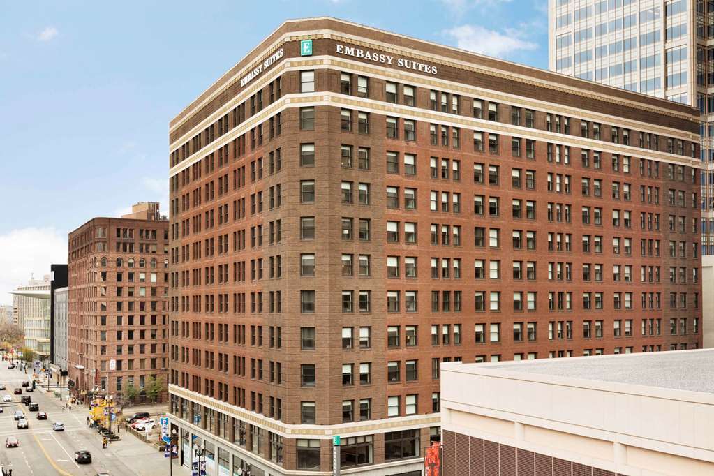 Embassy Suites By Hilton Minneapolis Downtown Hotel Ngoại thất bức ảnh
