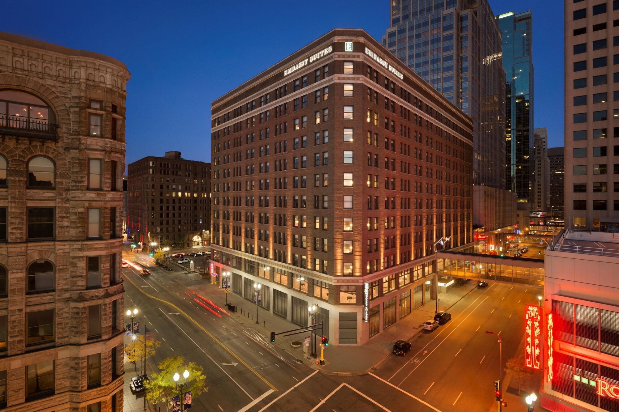 Embassy Suites By Hilton Minneapolis Downtown Hotel Ngoại thất bức ảnh